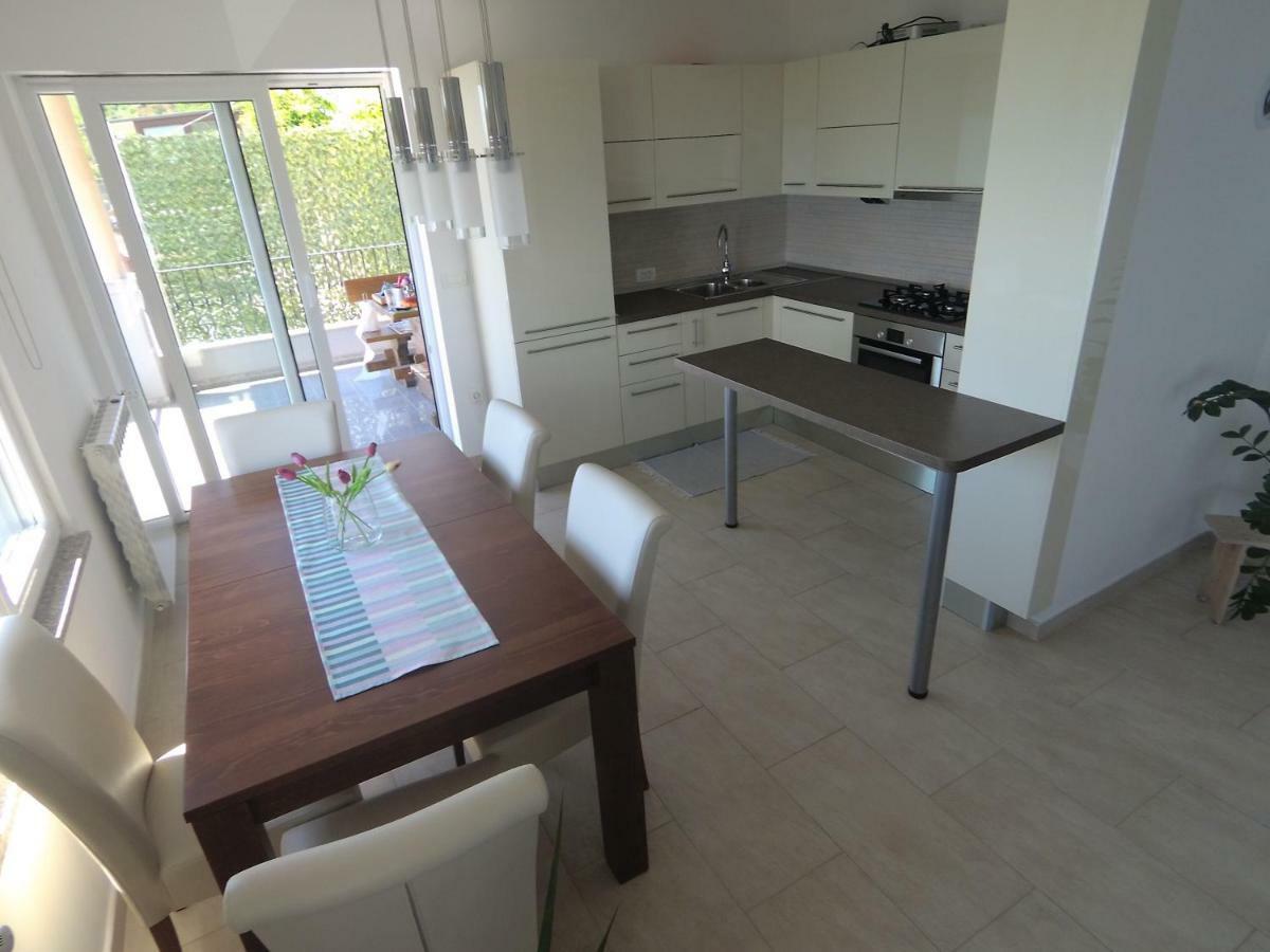 Apartment Antunovic Lovran Exterior foto